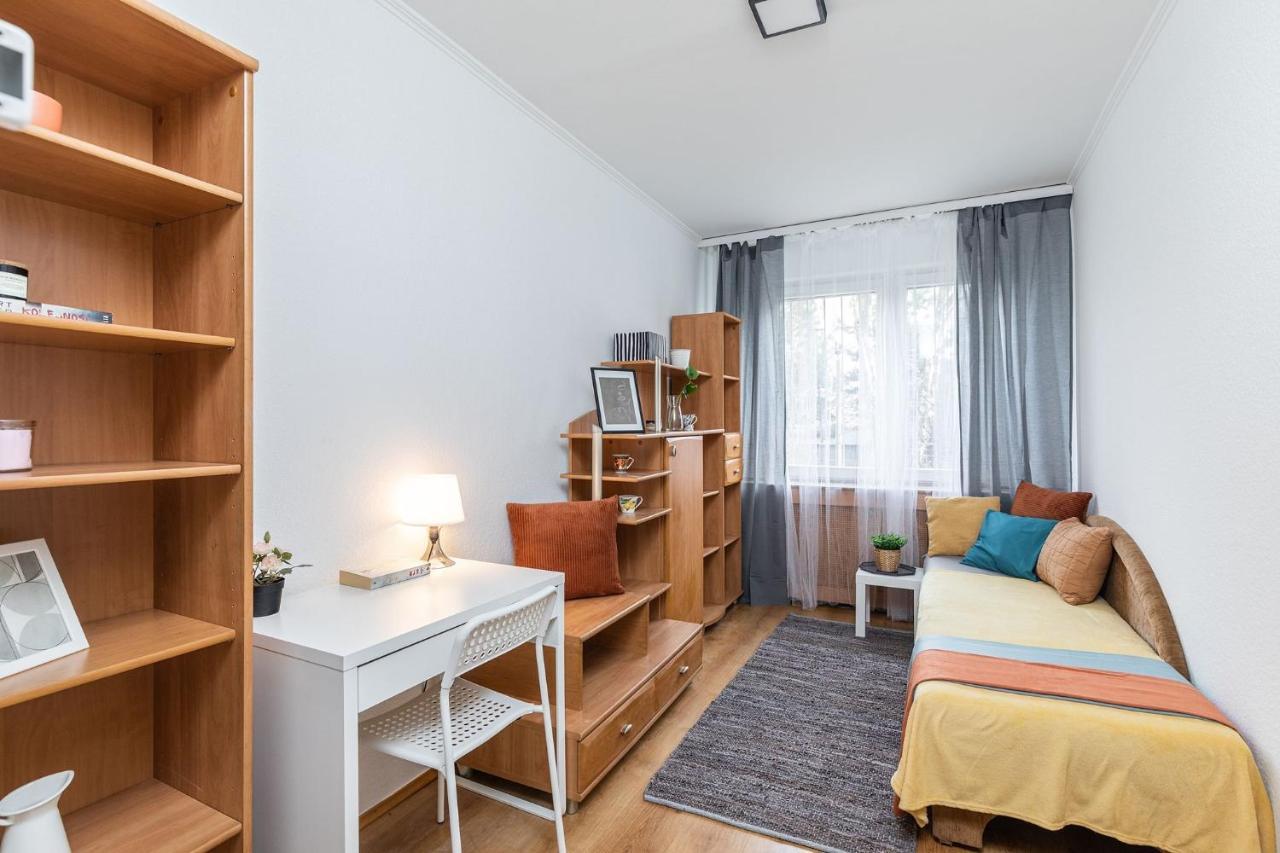 Room, Pirenejska 20 Cozy Rooms Βαρσοβία Εξωτερικό φωτογραφία